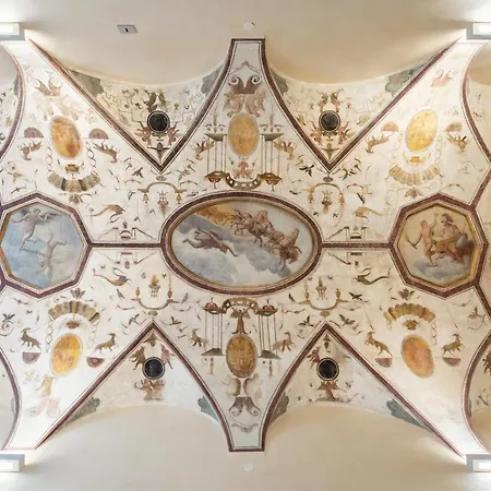 Апартаменты Keys Of Italy - Benci 20 Fresco - Frescoes One Bedroom Santa Croce *