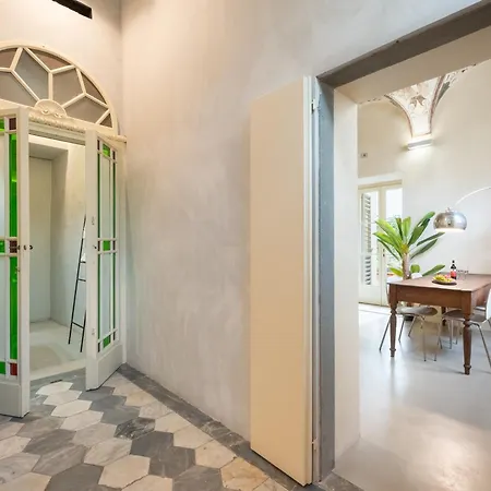 Апартаменты Keys Of Italy - Benci 20 Fresco - Frescoes One Bedroom Santa Croce *